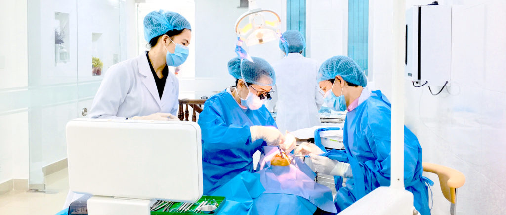 Giải pháp trồng răng implant: Không lo răng hư nhờ implant